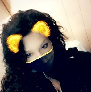 Meet your Posher, Dani